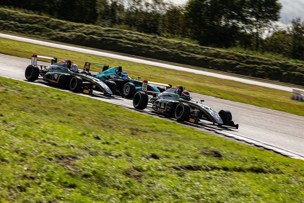 (Foto: STEP Motorsport)